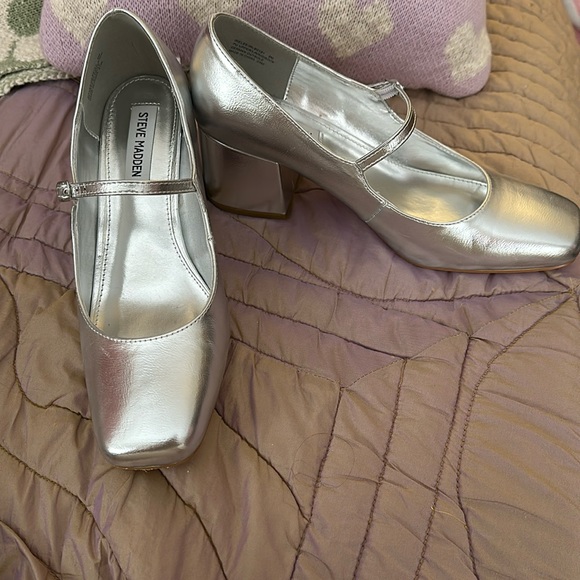 Steve Madden IRELEE Mary Jane Pump - Picture 1 of 7